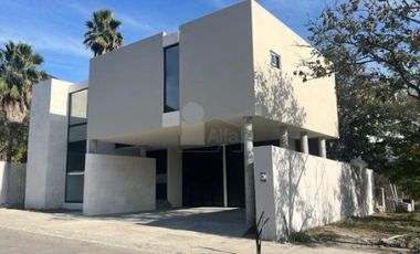 Casa sola en venta en El Barro, Monterrey, Nuevo León