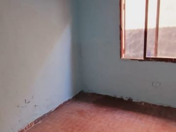 VENTA - CASA 3 HABITACIONES - SAN BENITO