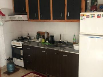 VENTA O PERMUTA - CASA 2 HABITACIONES - ZONA ORO VERDE