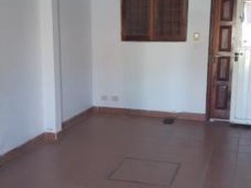 EN VENTA- CASA DE 3 DORMITORIOS EN SAN BENITO