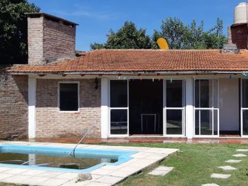 EN VENTA- CASA DE 3 DORMITORIOS EN SAN BENITO