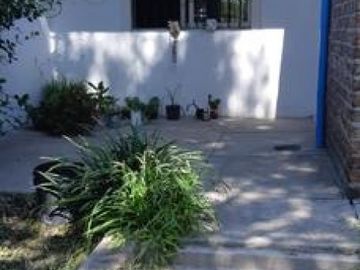 EN VENTA- CASA DE 3 DORMITORIOS EN SAN BENITO