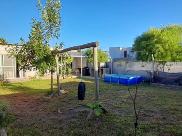 VENTA - CASA 3 HABITACIONES - BARRIO LOS CEDROS