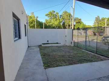 VENTA - CASA 3 HABITACIONES - BARRIO LOS CEDROS