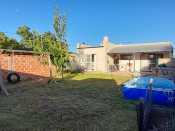 VENTA - CASA 3 HABITACIONES - BARRIO LOS CEDROS