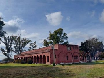 Hermoso campo con casco antiguo estilo Colonial