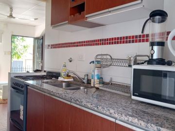 VENTA - CASA 2 HABITACIONES - ZONA GARRIGO Y PROVINCIAS UNIDAS
