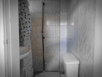 VENDO CASA EN RANCHO BAJO CONDADO NORTE DE QUITO