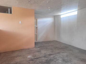 VENDO CASA EN RANCHO BAJO CONDADO NORTE DE QUITO