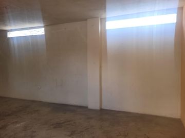VENDO CASA EN RANCHO BAJO CONDADO NORTE DE QUITO