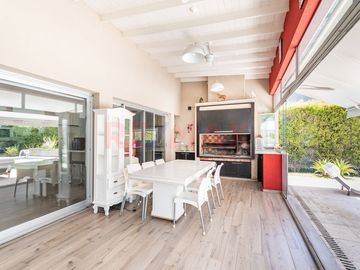 VENTA CASA EN COUNTRY LAS GOLONDRINAS 4 AMB HUDSON