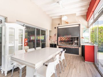VENTA CASA EN COUNTRY LAS GOLONDRINAS 4 AMB HUDSON