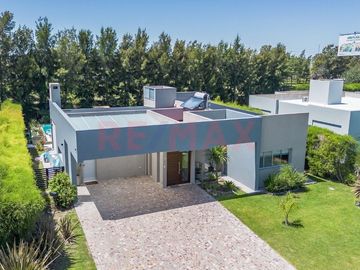 VENTA CASA EN COUNTRY LAS GOLONDRINAS 4 AMB HUDSON