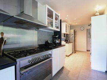 VENTA CASA EN LOTE DE 1100M2 EN CAMPO CHICO PILAR