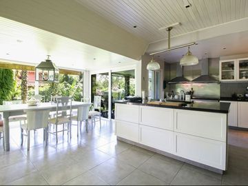 VENTA CASA EN LOTE DE 1100M2 EN CAMPO CHICO PILAR