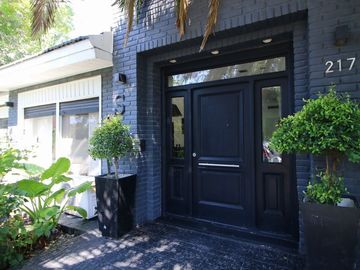 VENTA CASA EN LOTE DE 1100M2 EN CAMPO CHICO PILAR