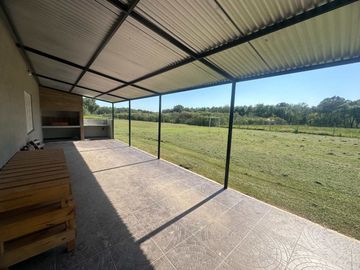 Venta Quinta con Pileta en CHACRAS DEL LAGO