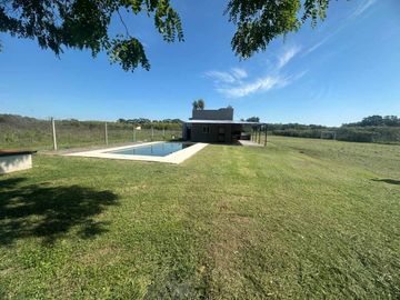 Venta Quinta con Pileta en CHACRAS DEL LAGO