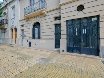 PH EN VENTA LA PLATA 2 DORMITORIOS PILETA COCHERA
