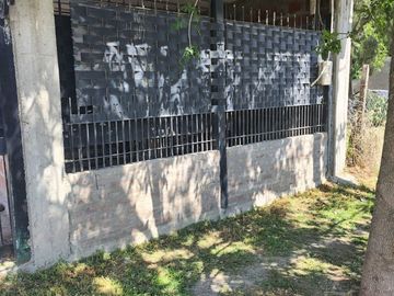 Venta casa funcional con Cochera y Pileta en Glew