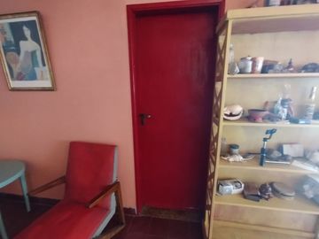 VENTA CASA 4 AMBIENTES LOMAS DE ZAMORA FONDO LIBRE