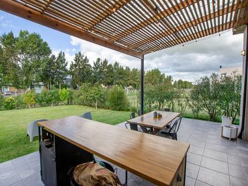 CASA 4 AMBIENTES EN VENTA SAN FELIPE CANNING