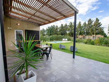 CASA 4 AMBIENTES EN VENTA SAN FELIPE CANNING