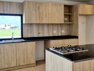 AREA 2- LOTE 188, SAN SEBASTIAN A ESTRENAR