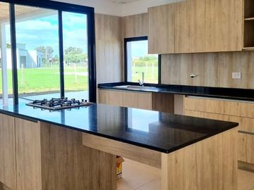 AREA 2- LOTE 188, SAN SEBASTIAN A ESTRENAR