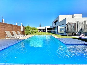 Casa en Venta en MEDITERRÁNEA NUEVA EN CONDOMINIO