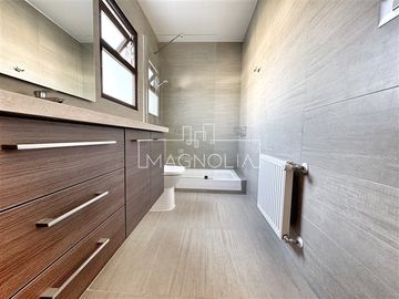 Casa en Venta en MEDITERRÁNEA NUEVA EN CONDOMINIO