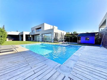 Casa en Venta en MEDITERRÁNEA NUEVA EN CONDOMINIO