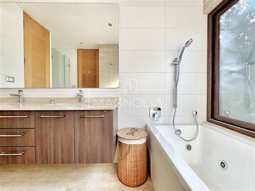 Casa en Venta en MEDITERRÁNEA NUEVA EN CONDOMINIO