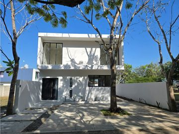 CASA EN SAN RAFAEL CON ACABADOS RESIDENCIALES