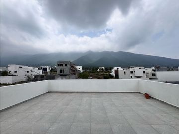 Casa en venta en La Montaña Residencial en Cumbres Garcia