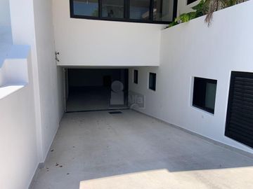 Casa Venta en Puerto Cancun, Laguna 1, Quintana Roo, Zona Hotelera