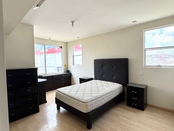 Departamento Amueblado en Venta en Cumbres, Mty.