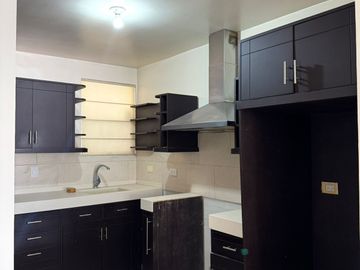 Departamento Amueblado en Venta en Cumbres, Mty.