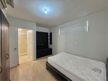 Departamento Amueblado en Venta en Cumbres, Mty.