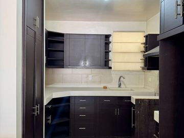 Departamento Amueblado en Venta en Cumbres, Mty.