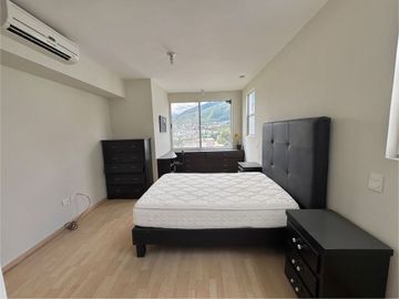 Departamento Amueblado en Venta en Cumbres, Mty.