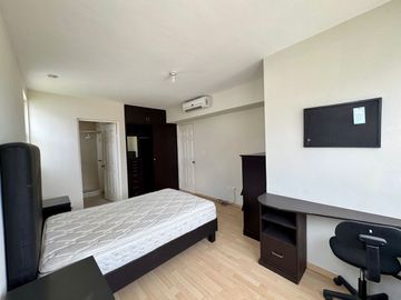 Departamento Amueblado en Venta en Cumbres, Mty.