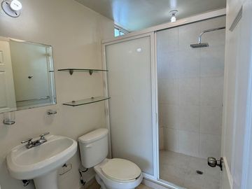 Departamento Amueblado en Venta en Cumbres, Mty.