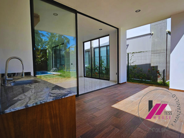 HERMOSA CASA PREVENTA EN CLUB SANTIAGO