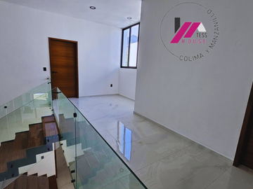 HERMOSA CASA PREVENTA EN CLUB SANTIAGO