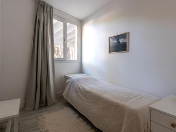 VENTA CASA COSTA ESMERALDA, BARRIO MARÍTIMO III, LOTE AL 100, 5 AMBIENTES