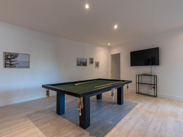 VENTA CASA COSTA ESMERALDA, BARRIO MARÍTIMO III, LOTE AL 100, 5 AMBIENTES