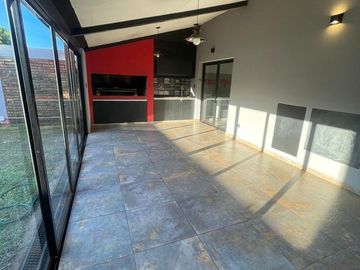 Casa de 3 dormitorios en VENTA