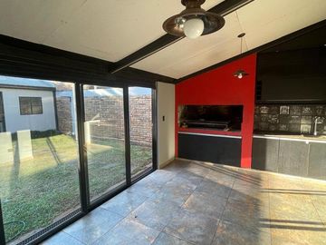 Casa de 3 dormitorios en VENTA