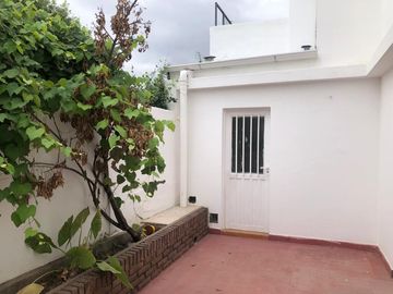 Casa en Venta en Barrio Jardin, 3 dormitorios, 3 baños, APTO CREDITO